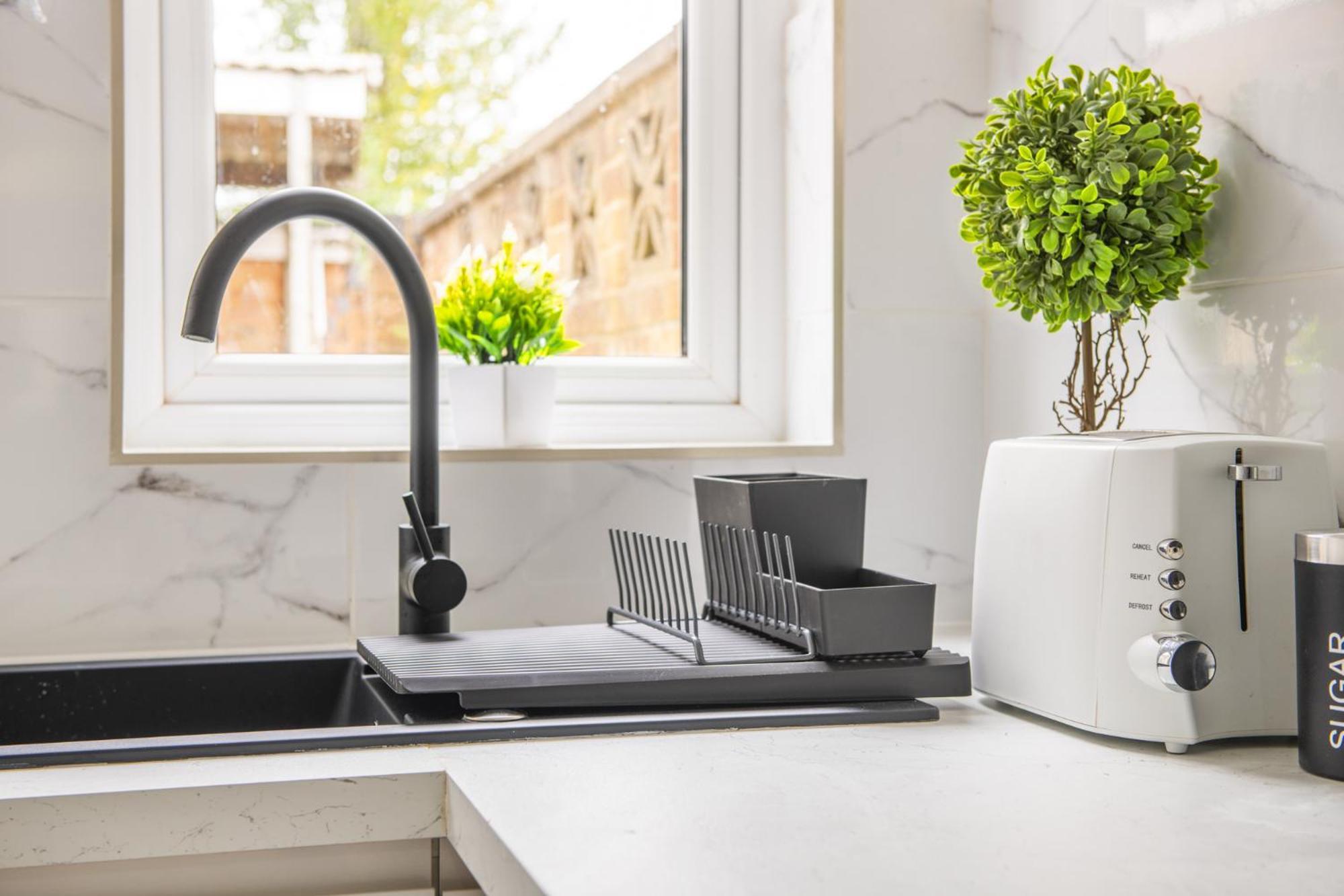 Stanion Luxurious 3 Bedroom Modern House Northamptonshire, Double, Twins, Single, Free Parking, Free Wi-Fi, Pets, Up To 8 Sleeps, 4 Smart Tvs Corby Exteriér fotografie